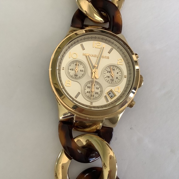 Genuine Michael  Kors Chronograph watch Gold with chain link band - Picture 1 of 5